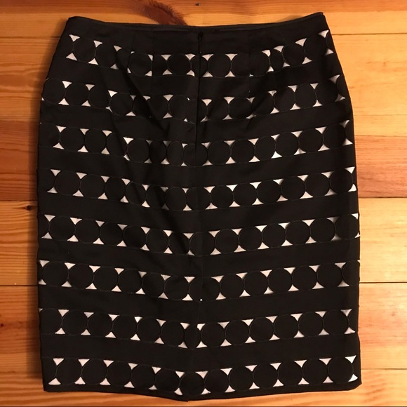 WHBM Black White Polka Dot Pencil Skirt, EUC, 8 - Picture 11 of 12